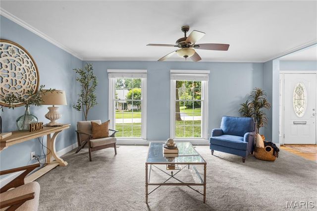 70 Glen Cove Drive, Chesterfield, MO 63017