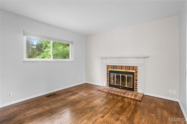 70 Glen Cove Drive, Chesterfield, MO 63017