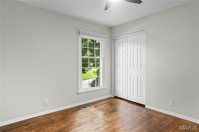 70 Glen Cove Drive, Chesterfield, MO 63017