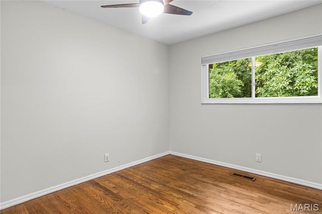 70 Glen Cove Drive, Chesterfield, MO 63017