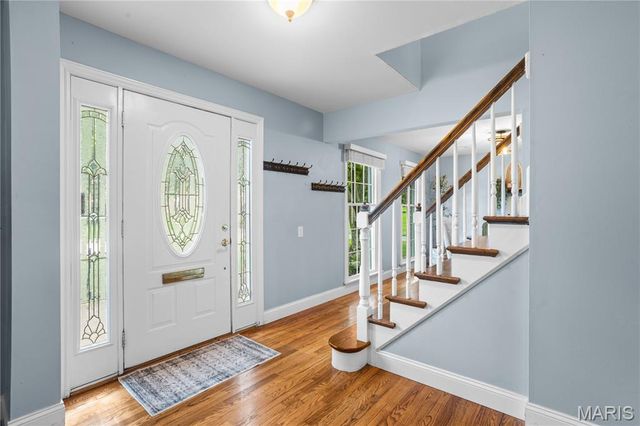 70 Glen Cove Drive, Chesterfield, MO 63017