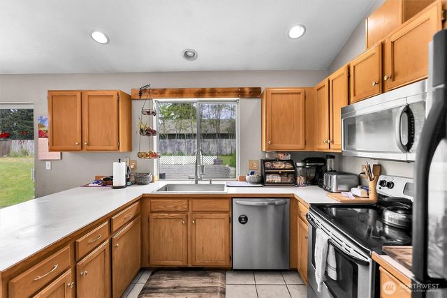3909 212th Street Ct E, Spanaway, WA 98387