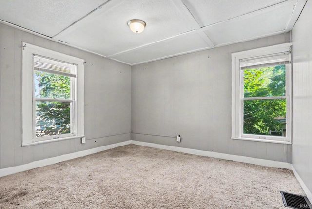 922 E Grove Street, Mishawaka, IN 46545