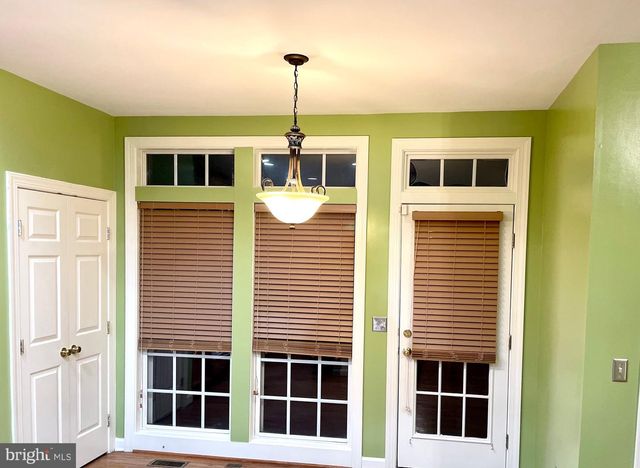 9135 SILVERSHADOW CT, Lorton, VA 22079