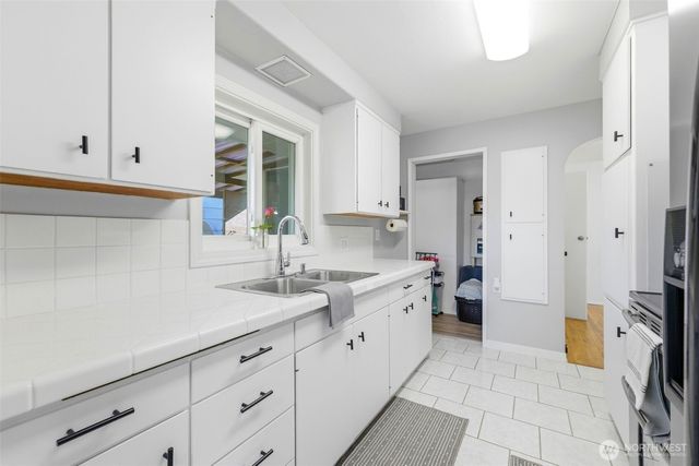 7032 Fawcett Avenue, Tacoma, WA 98408