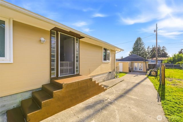 7032 Fawcett Avenue, Tacoma, WA 98408