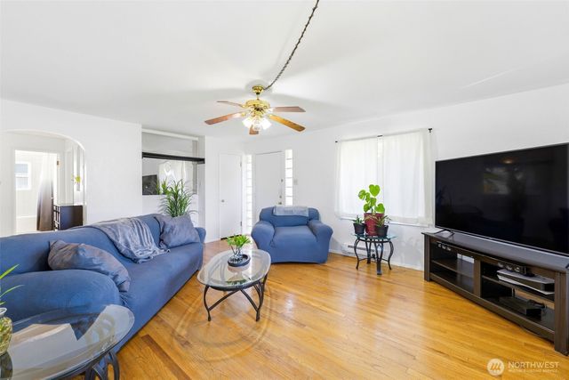 7032 Fawcett Avenue, Tacoma, WA 98408