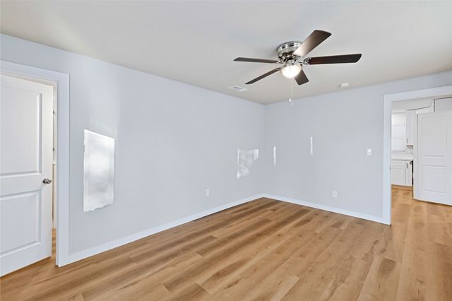 717 Bonham Street, Grand Prairie, TX 75050