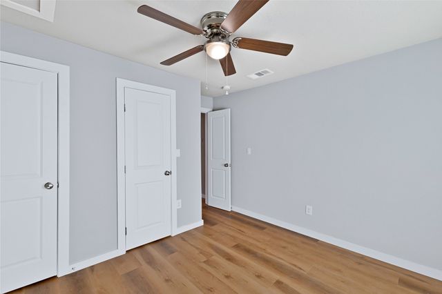 717 Bonham Street, Grand Prairie, TX 75050