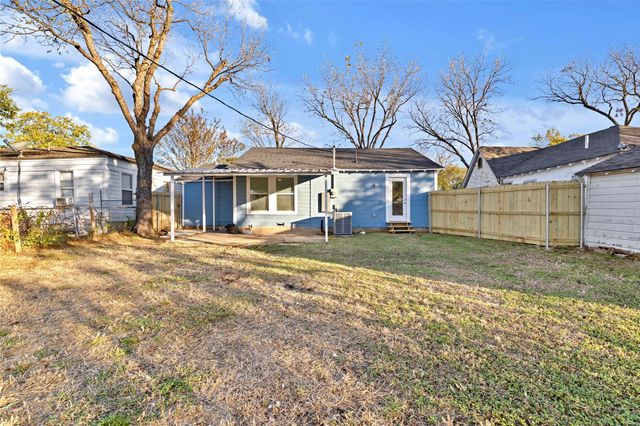 717 Bonham Street, Grand Prairie, TX 75050