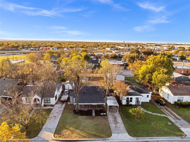 717 Bonham Street, Grand Prairie, TX 75050