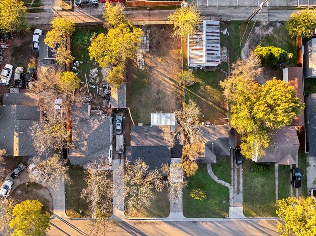 717 Bonham Street, Grand Prairie, TX 75050