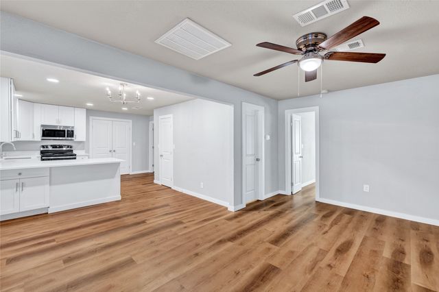 717 Bonham Street, Grand Prairie, TX 75050