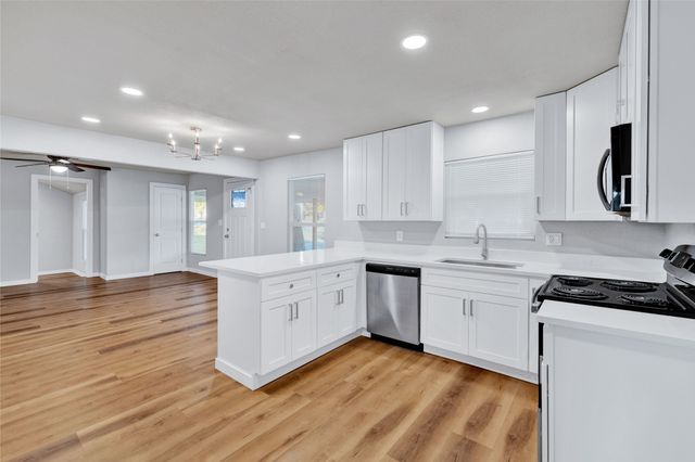 717 Bonham Street, Grand Prairie, TX 75050