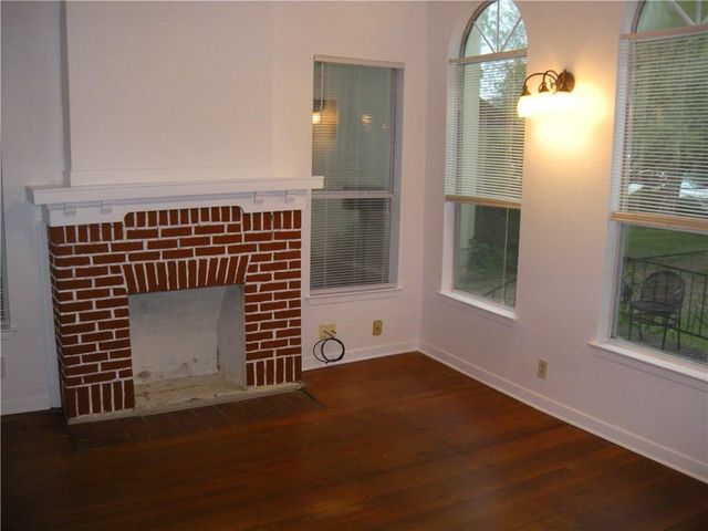1607 PALMA PLZ B, Austin, TX 78703