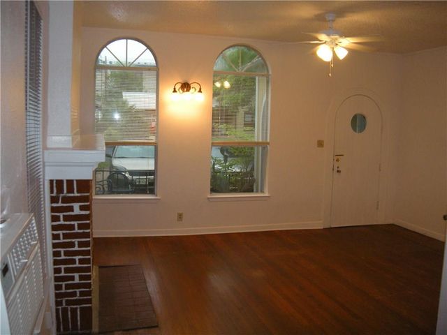 1607 PALMA PLZ B, Austin, TX 78703
