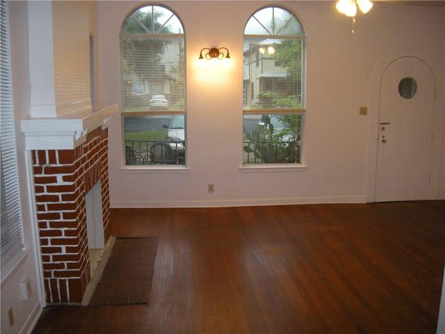 1607 PALMA PLZ B, Austin, TX 78703