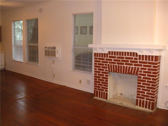 1607 PALMA PLZ B, Austin, TX 78703