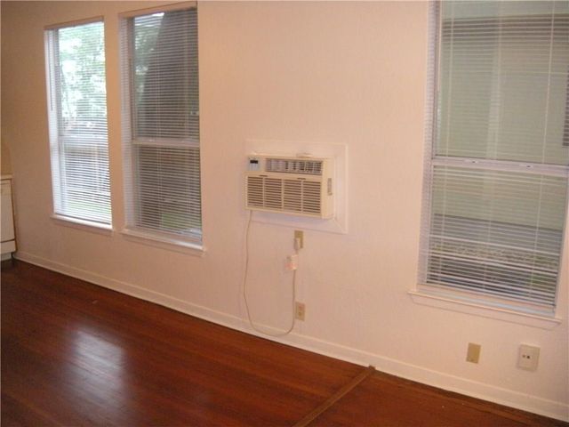 1607 PALMA PLZ B, Austin, TX 78703