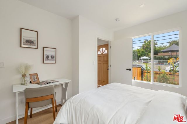 3875 Middlebury Street, Los Angeles, CA 90004