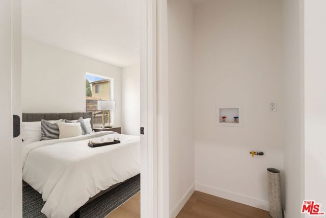 3875 Middlebury Street, Los Angeles, CA 90004