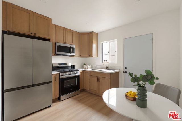 3875 Middlebury Street, Los Angeles, CA 90004