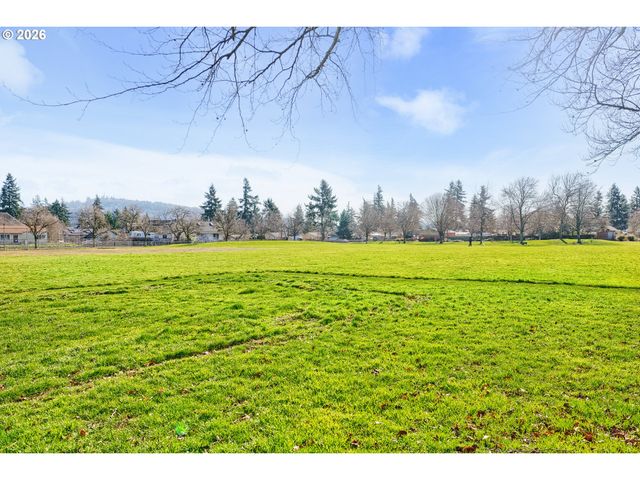 8114 Se 63RD Ave, Portland, OR 97206