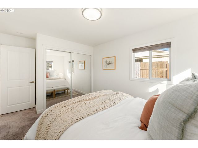 8114 Se 63RD Ave, Portland, OR 97206