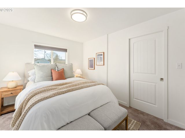 8114 Se 63RD Ave, Portland, OR 97206