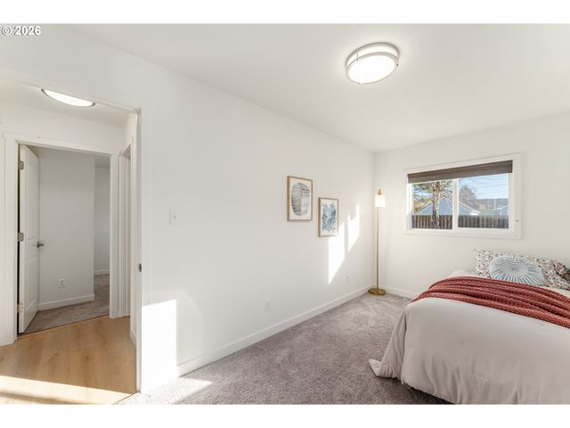 8114 Se 63RD Ave, Portland, OR 97206