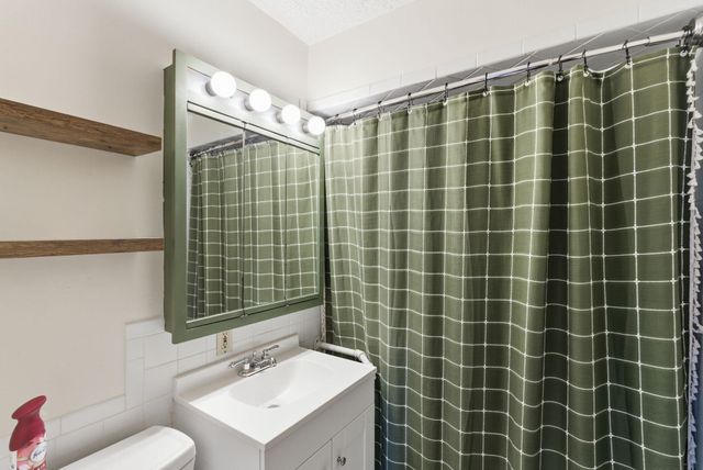 1612 W 29th St S, Wichita, KS 67217