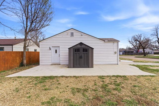 1612 W 29th St S, Wichita, KS 67217