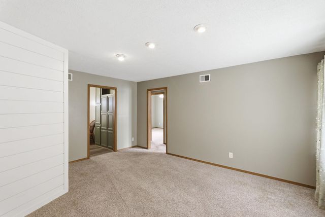 1612 W 29th St S, Wichita, KS 67217