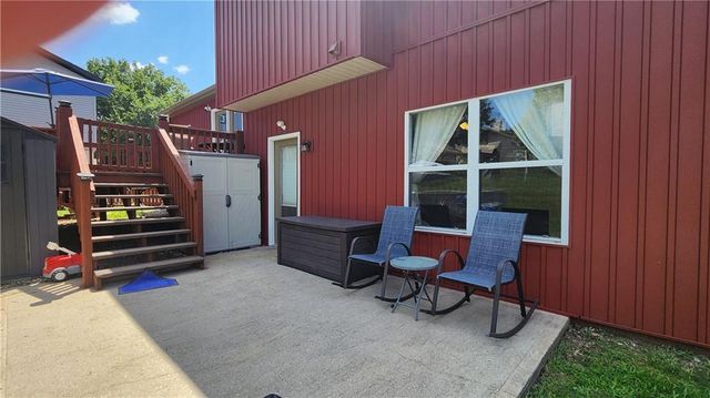 19504 Woodsbury Street, Independence, MO 64058