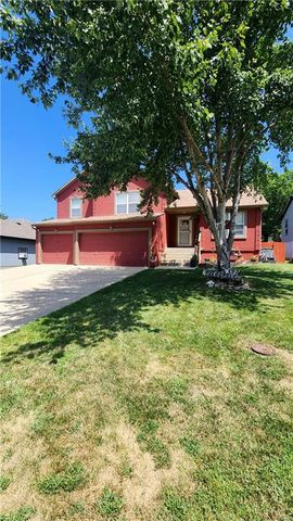 19504 Woodsbury Street, Independence, MO 64058