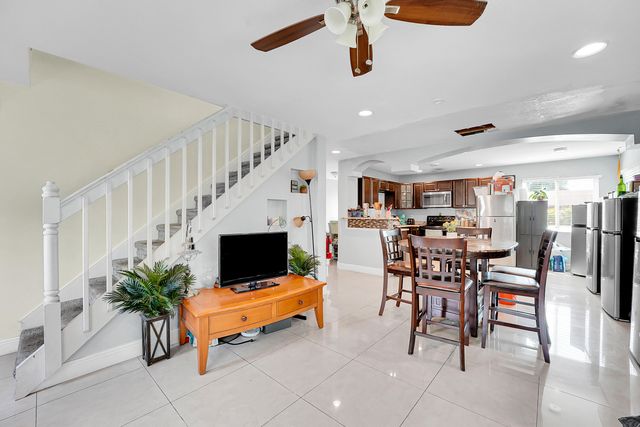 2856 Harson Way, Fort Pierce, FL 34946