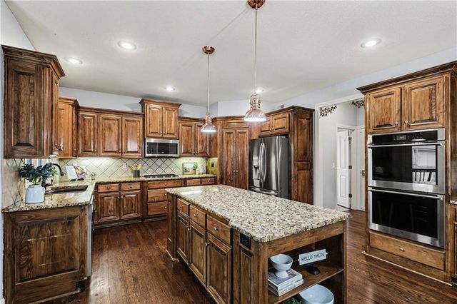 14274 W 156th Lane, Olathe, KS 66062