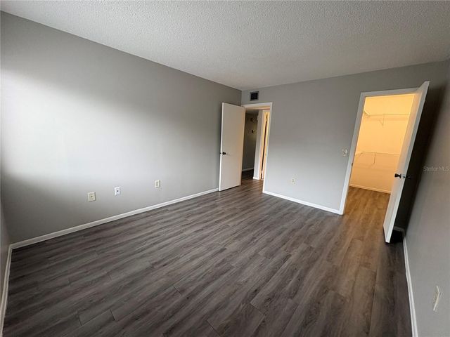 2683 OAK PARK WAY 214, Orlando, FL 32822