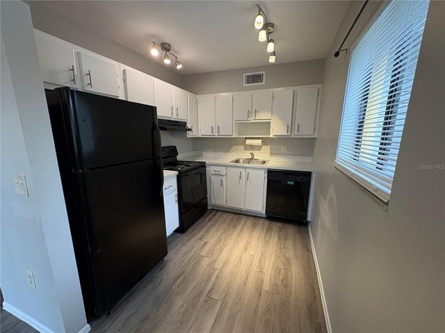 2683 OAK PARK WAY 214, Orlando, FL 32822