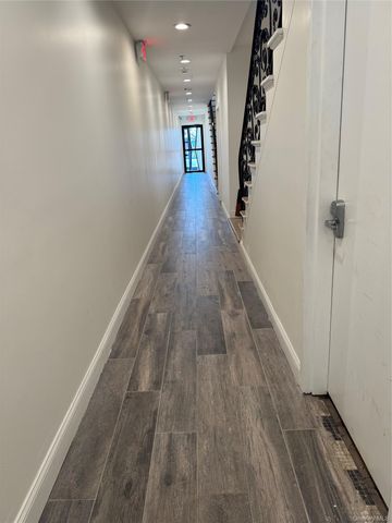 106 Hempstead Turnpike 14, West Hempstead, NY 11552