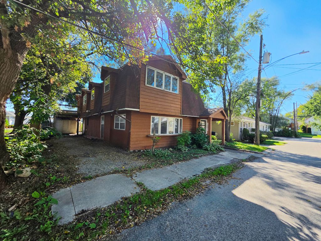 120 Roosevelt Avenue, Wauconda, IL 60084 — photo 2