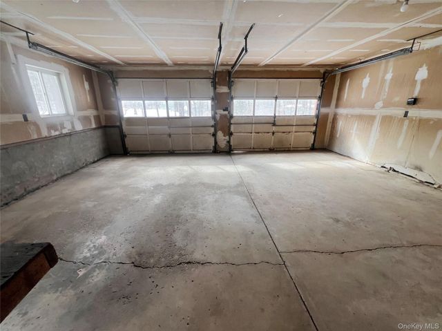 6 Vanessa Lane, Staatsburg, NY 12580