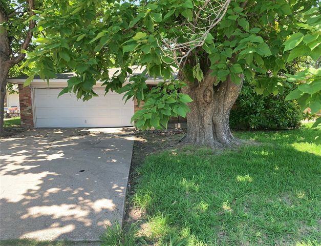 1317 W Bruton Road, Mesquite, TX 75149
