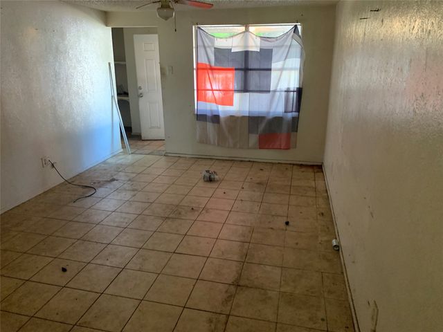 1317 W Bruton Road, Mesquite, TX 75149