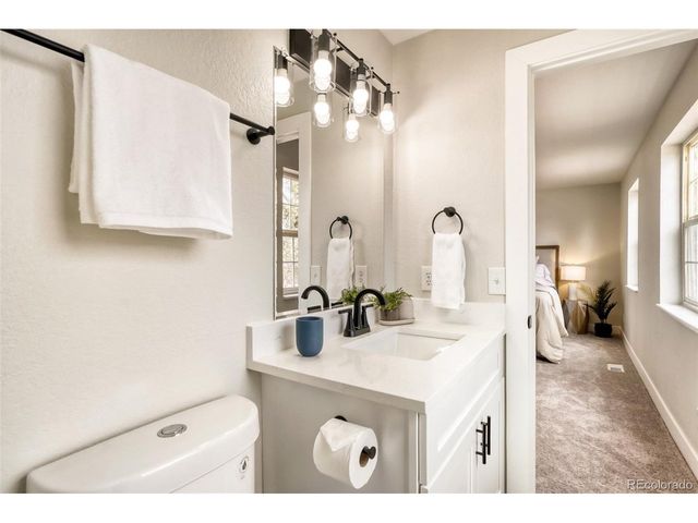 15195 E Bails Pl, Aurora, CO 80012