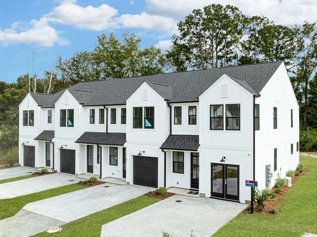 5098 Buggs Lane, Summerville, SC 29485