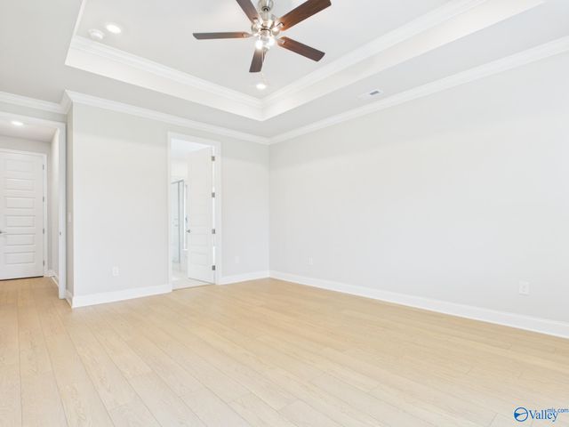 22567 Donahue Drive, Athens, AL 35613