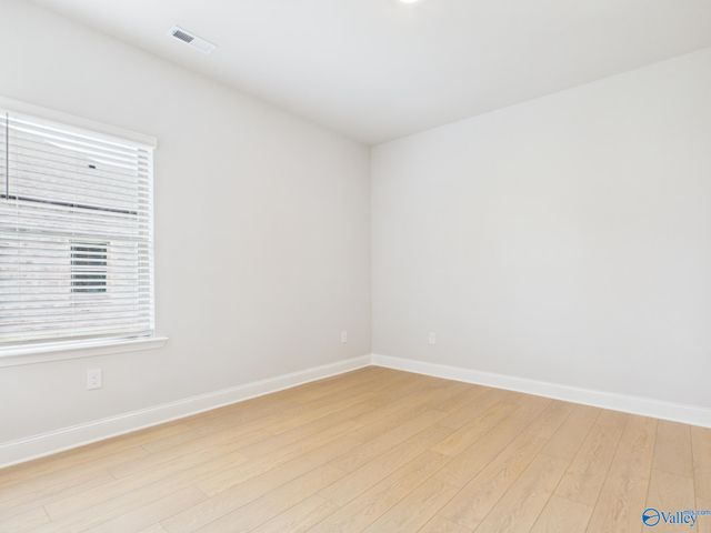 22567 Donahue Drive, Athens, AL 35613