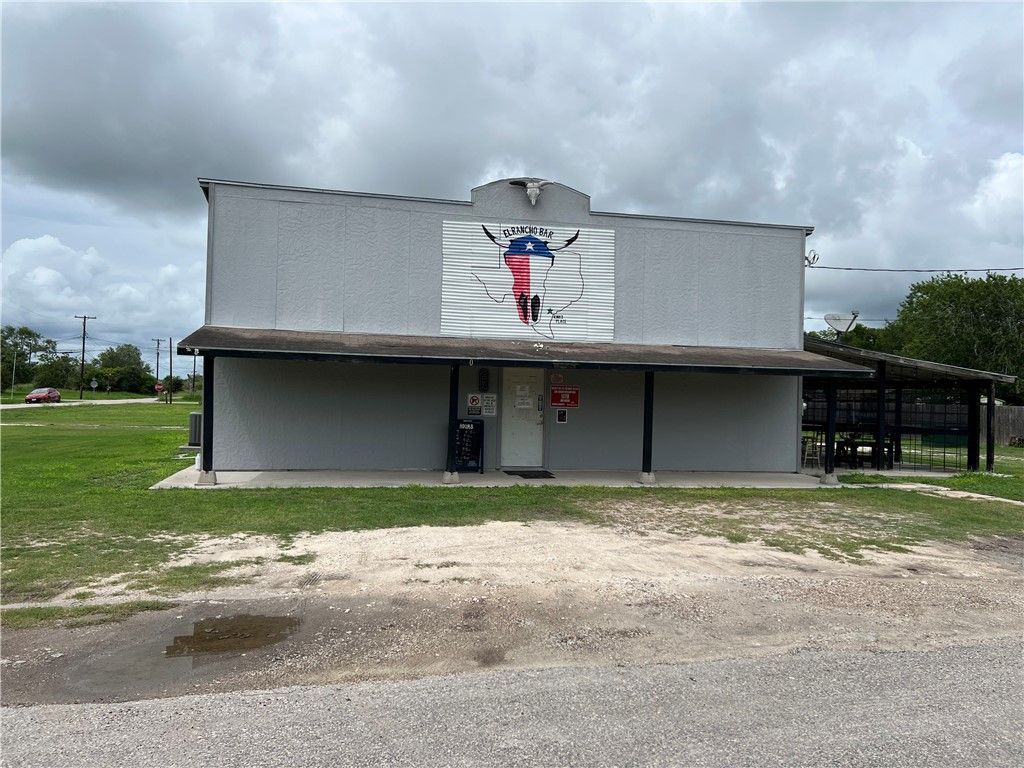 501 Danforth St, Woodsboro, TX 78393 — exterior