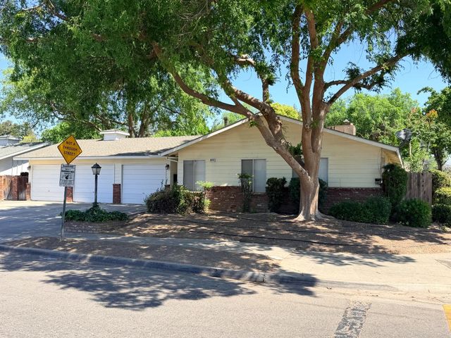 6416 N Remington Avenue, Fresno, CA 93704